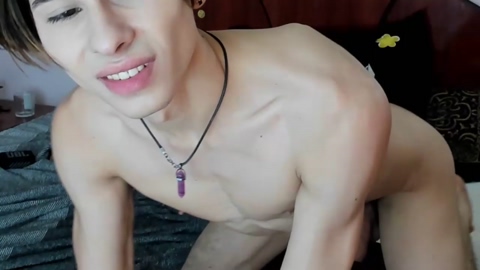 kevin_hug  12-10-2022